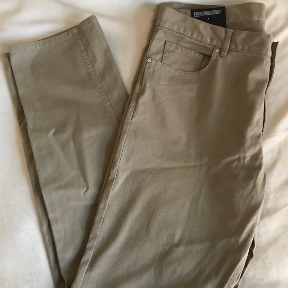 H&M Other - • NWT Mens H&M slim fit pants •
